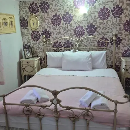 Villa πασιθέα *